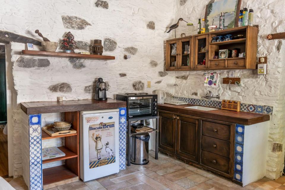 Casa Francis - Apartamentos Colonia del Sacramento Room photo